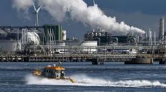 Rotterdam Port Faces Growing Demands for Sustainable Transformation